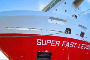 Limpieza de cascos de barcos: eficiencia, seguridad y ahorro de combustible